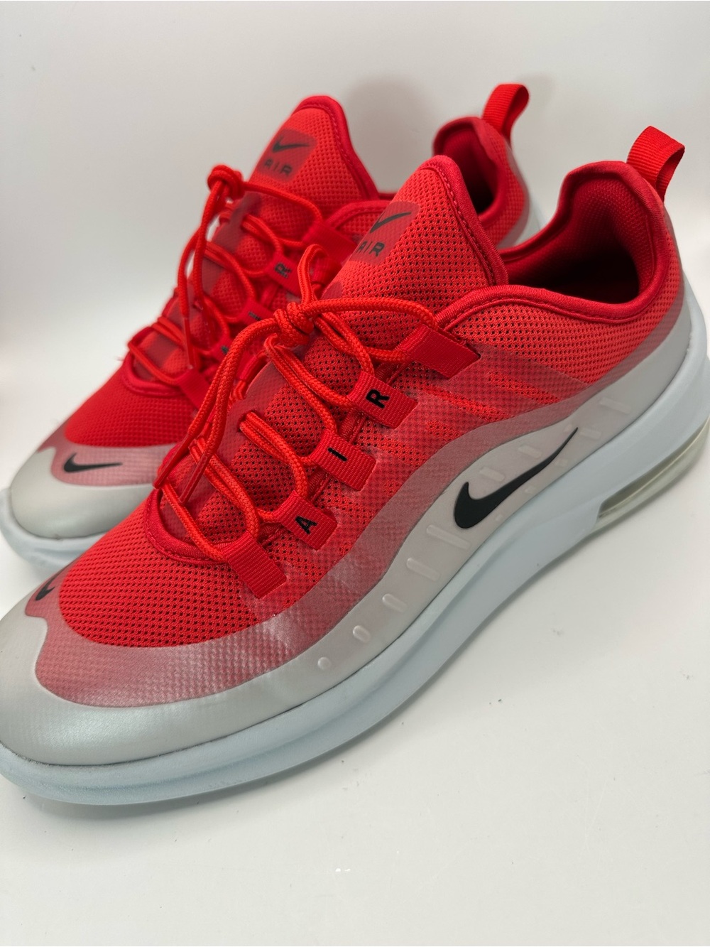 Nike Air Max Axis Mens Low Top Lace-Up Sneaker University Red Platinum AA2146600